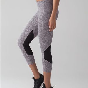 Lululemon Pace Rival Crops 21’